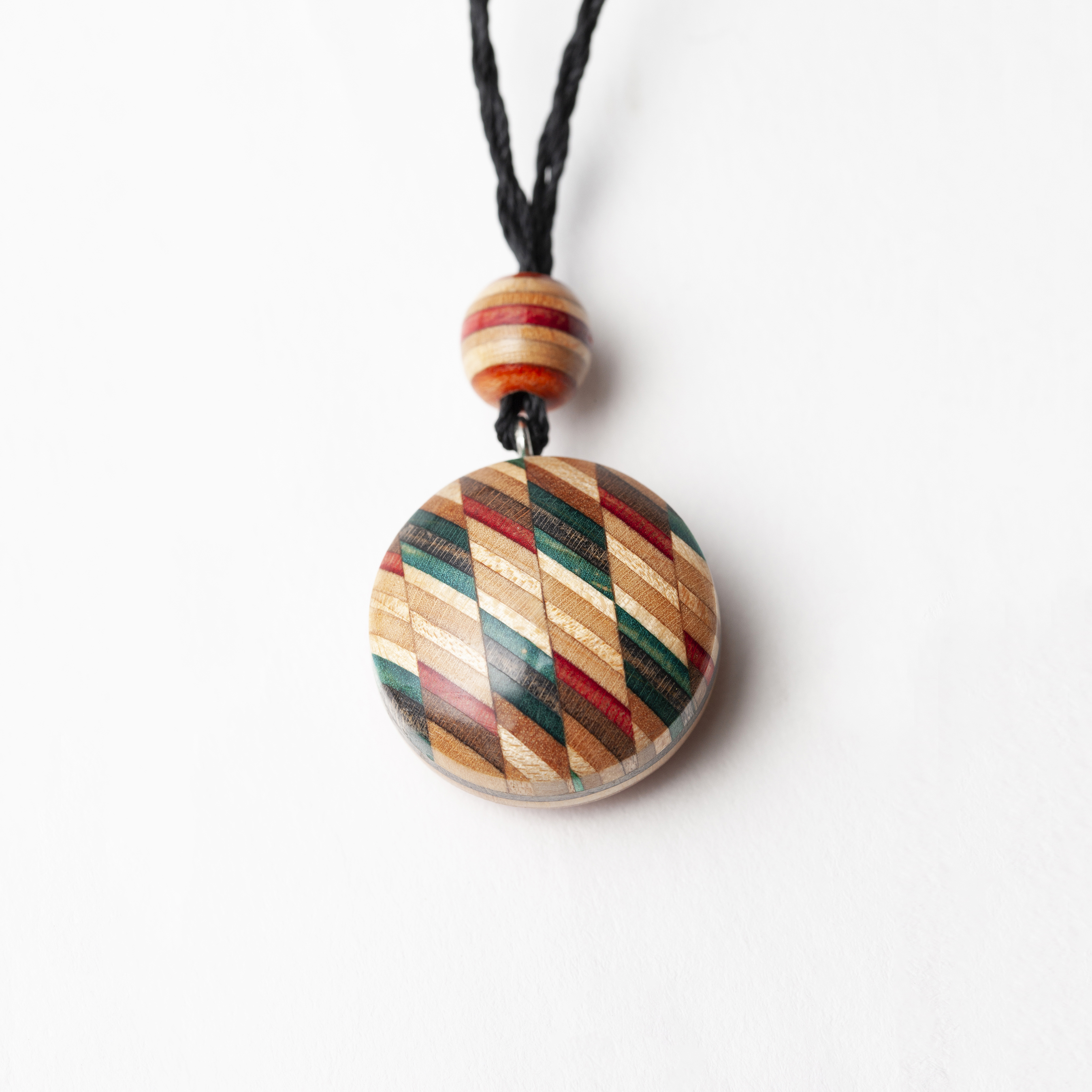 Necklace Spheroid 12